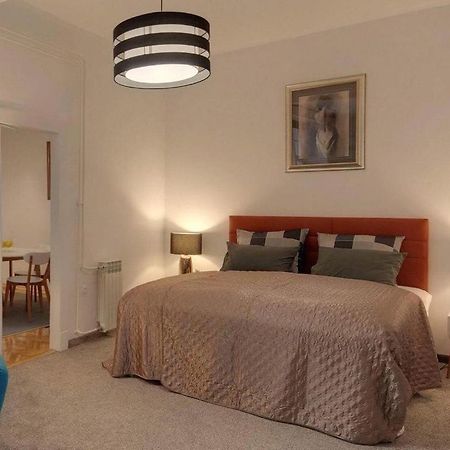 Apartmán Square 12 Osijek Exteriér fotografie