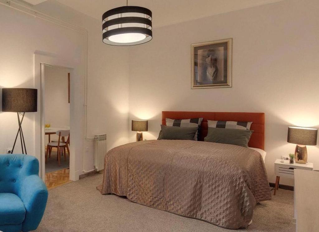 Apartmán Square 12 Osijek Exteriér fotografie