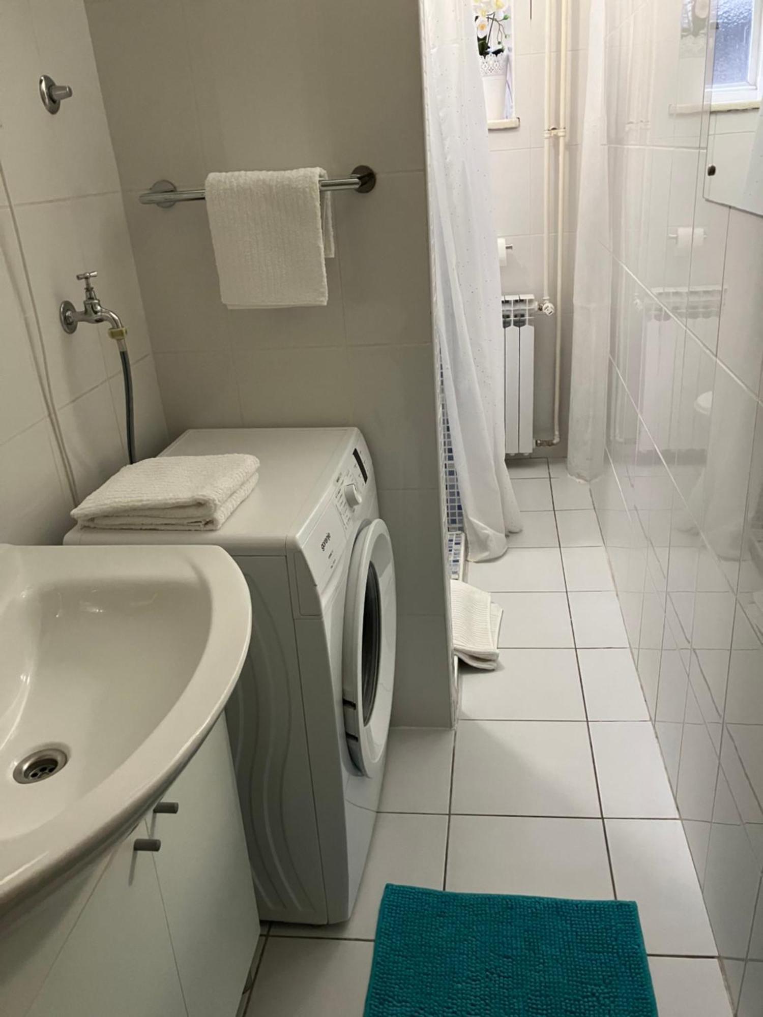 Apartmán Square 12 Osijek Exteriér fotografie